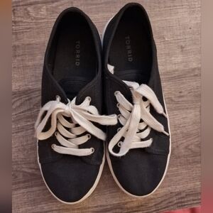 Plus size torrid chunky shoe